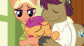 wiki:scootaloo_hugging_her_parents_s9e12.png