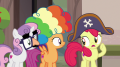 wiki:apple_bloom_my_brother_s_super_shy_s7e8.png