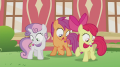 wiki:crusaders_looking_at_their_cutie_marks_s5e18.png