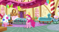 wiki:pinkie_even_fluttershy_made_them_mad_s5e11.png
