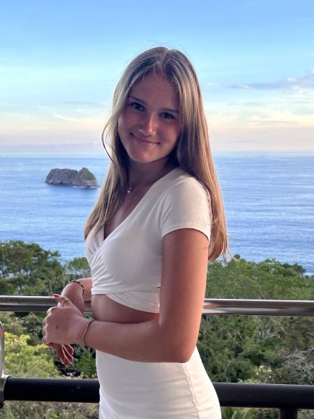 carla.l.jpg carla.l.jpg